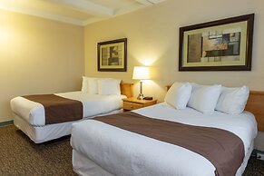 BCMInns Fort McMurray