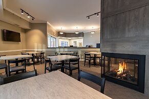 BCMInns Fort McMurray