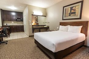 BCMInns Lac La Biche