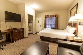 BCMInns Lac La Biche