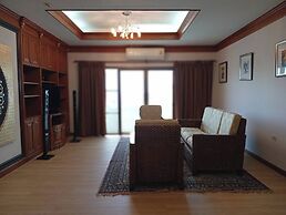 Inn House Hotel