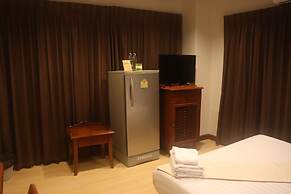 Inn House Hotel