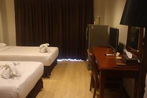 Inn House Hotel