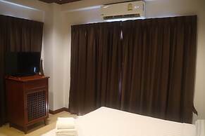 Inn House Hotel