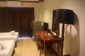 Inn House Hotel