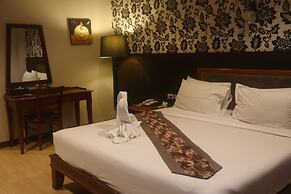 Inn House Hotel