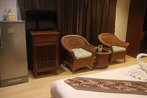 Inn House Hotel