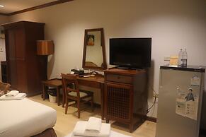 Inn House Hotel