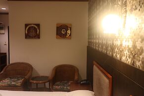 Inn House Hotel