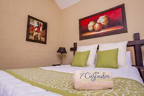 7 Cascades Restaurant Bar & Lodges