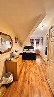 Castle Lodge Guest House
