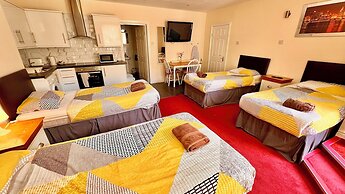 Castle Lodge Guest House