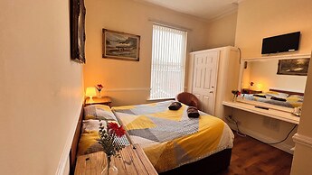 Castle Lodge Guest House