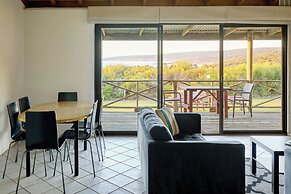 Chandlers Smiths Beach Villas