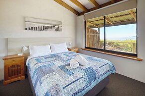 Chandlers Smiths Beach Villas