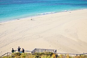 Chandlers Smiths Beach Villas