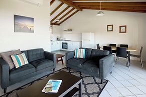 Chandlers Smiths Beach Villas