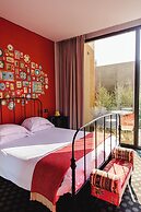 Cooking and Nature Emotional Hotel