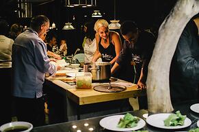 Cooking and Nature Emotional Hotel