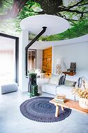 Cooking and Nature Emotional Hotel