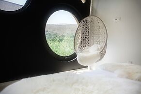 Cooking and Nature Emotional Hotel