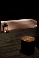 Cooking and Nature Emotional Hotel