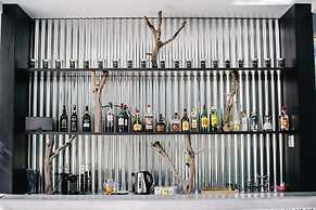 Cooking and Nature Emotional Hotel