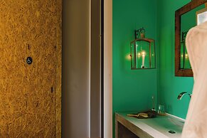 Cooking and Nature Emotional Hotel