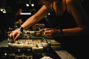 Cooking and Nature Emotional Hotel