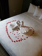 Kindersley All Suites Hotel