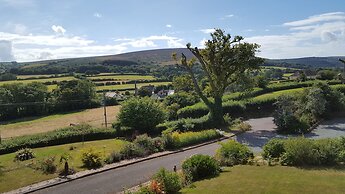 Dunkery Beacon Country House