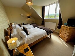 Dunkery Beacon Country House