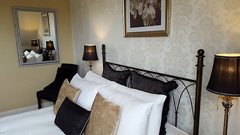 Dunkery Beacon Country House