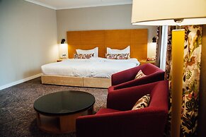 Grand Admiral Resort & SPA