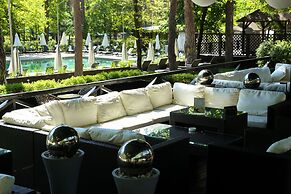 Grand Admiral Resort & SPA