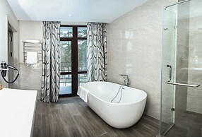 Grand Admiral Resort & SPA