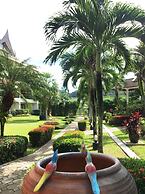 Serenity Lakeside Resort