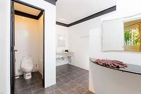 Serenity Lakeside Resort