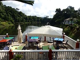 Serenity Lakeside Resort