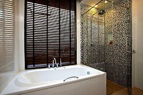 Samed Pavilion Resort & Restaurant