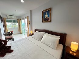 SR Sea View Apartments