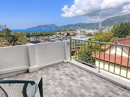 SR Sea View Apartments