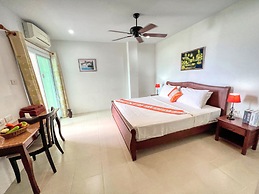 SR Sea View Apartments