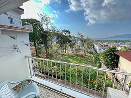 SR Sea View Apartments