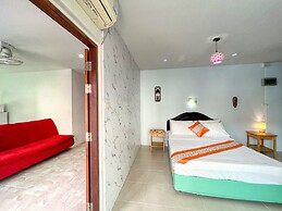 SR Sea View Apartments