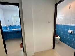 SR Sea View Apartments