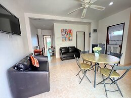 SR Sea View Apartments