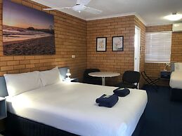 Bosuns Inn Motel