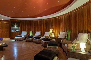 Horse and Jockey Hotel