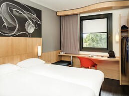 Ibis Montceau Les Mines